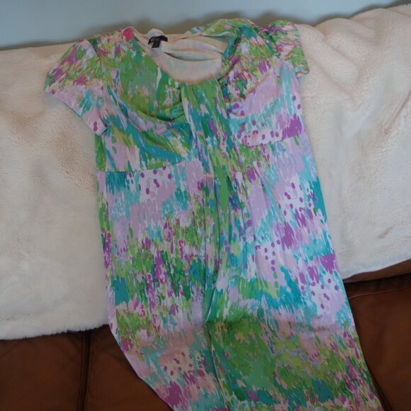 Beautiful Large Click Collection Women's Dress - Picture 7 of 8